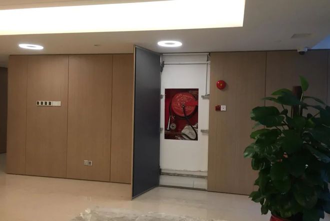 辦公室大門正對(duì)消防栓怎么裝修？